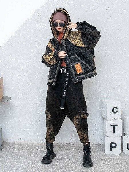 画像2: 目立ち個性派/アニマル柄切替アウター　ジャケット　ブルゾン（納期2週間前後）【MARVELOUS　QUEEN】 (2)