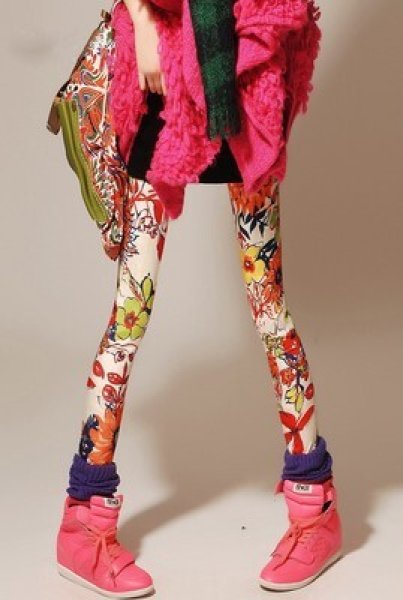 画像2: カジュアル・ダンサー必見！派手可愛プリントデザイン　ストレッチレギンス【MARVELOUS　QUEEN】 (2)