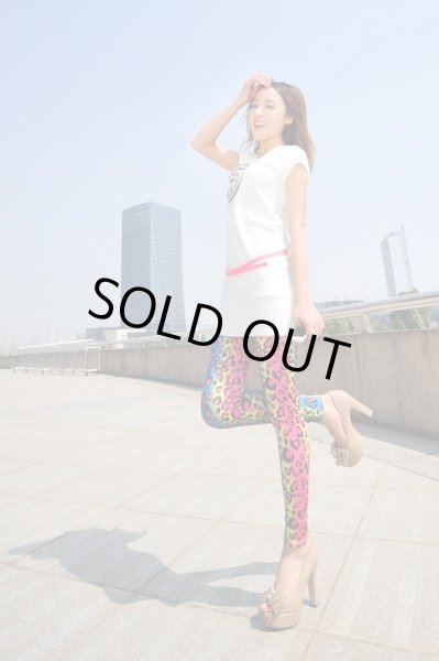 画像2: カジュアル・ダンサー必見！インパクト抜群のヒョウ柄プリントデザイン　ストレッチレギンス【MARVELOUS　QUEEN (2)