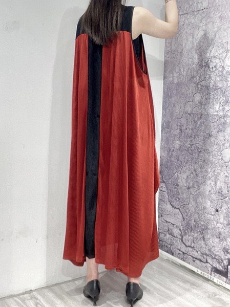 画像2: 目立ち度MAX！個性派ファッション オシャレなバイカラー配色ライン　ワンピース【MARVELOUS　QUEEN】（納期2週間前後） (2)