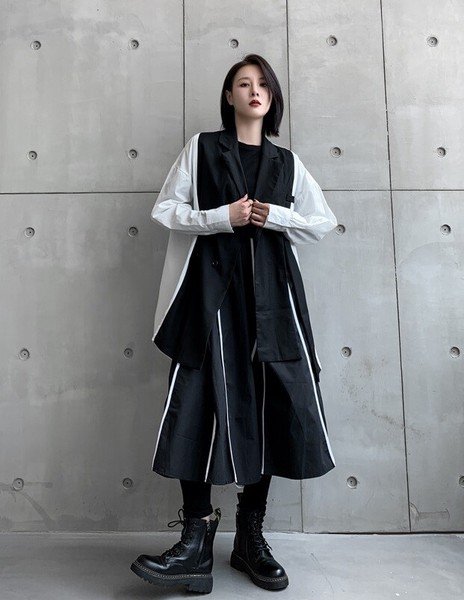 画像6: 目立ち度MAX！オシャレなホワイトラインデザイン　ロングスカート【MARVELOUS　QUEEN】(納期2週間前後） (6)