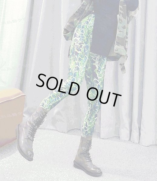 画像3: カジュアル・ダンサー必見！インパクト抜群のヘビ柄デザイン　ストレッチレギンス【MARVELOUS　QUEEN】 (3)