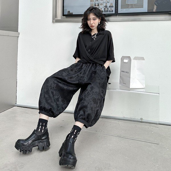 画像3: ゆったりデザイン　デニム生地ワイドパンツ　サルエルパンツ　ボトム（納期2週間前後）【MARVELOUS　QUEEN】 (3)