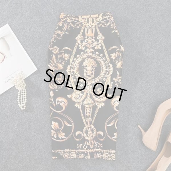 画像2: インパクトあり！王宮柄プリントデザイン　スカート【MARVELOUS　QUEEN】 (2)