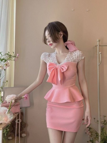 画像2: エレガントな胸元リボンデザイン　ミニドレス　キャバドレス【MARVELOUS　QUEEN】 (2)
