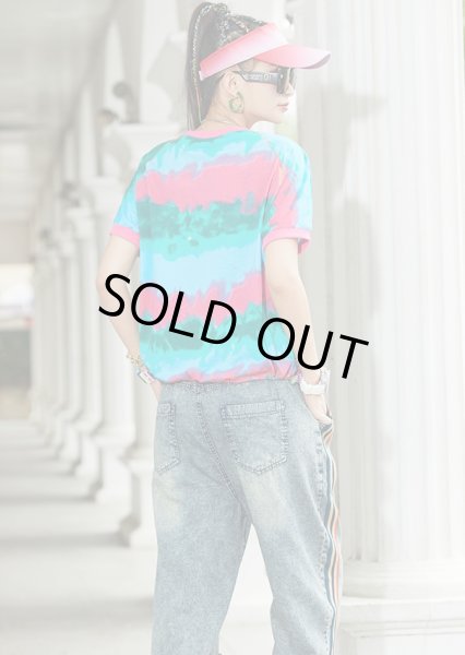 画像2: 個性派ファッション！派手柄デザイン　ショート丈半袖Tシャツ/トップス【MARVELOUS　QUEEN】 (2)