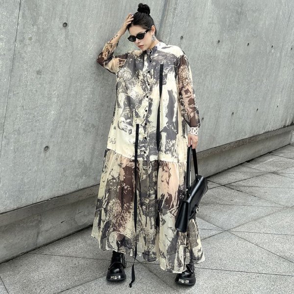 画像2: 個性派スタイル 　オシャレな個性派柄デザイン　長袖ワンピース　【MARVELOUS　QUEEN】（納期2週間前後） (2)