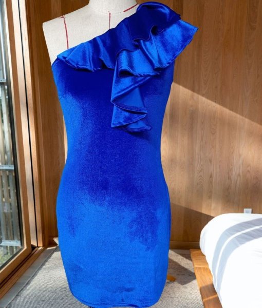 画像2: セクシーなワンショルダーデザイン　ミニドレス　キャバドレス【MARVELOUS　QUEEN】 (2)