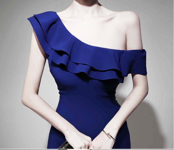 画像2: セクシーなワンショルダーデザイン　ミニドレス　キャバドレス (2)