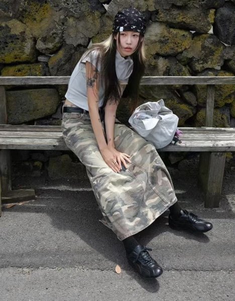 画像3: 目立ち度MAX！オシャレなデニム生地デザイン　迷彩柄ロングスカート【MARVELOUS　QUEEN】(納期2週間前後） (3)