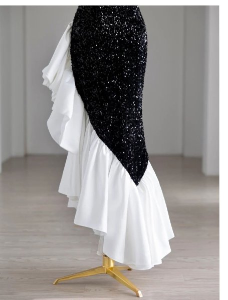 画像3: エレガントでゴージャスな斜めフリルデザイン　ストレッチタイトミニドレス　キャバドレス　キャバワンピ (3)