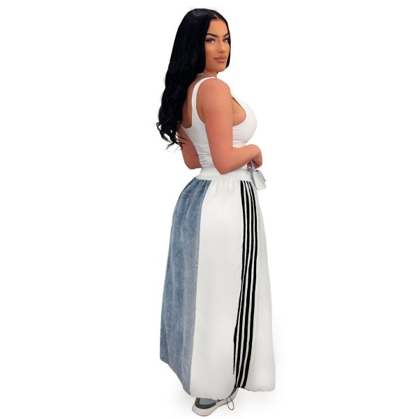 画像5: 目立ち度MAX！オシャレなデニム生地切替デザイン　ロングスカート【MARVELOUS　QUEEN】 (5)