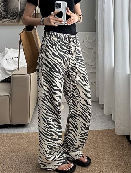 画像1: 個性派必見！カジュアル ストリート系　ゼブラ柄デニムパンツ/パンツ/ボトム【MARVELOUS　QUEEN】 (1)